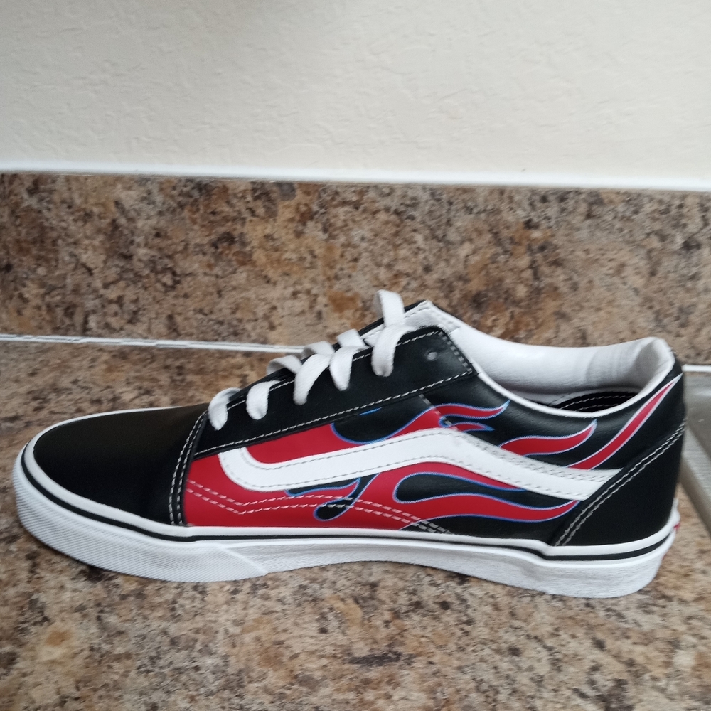 Vans size 6 kids. Old Skool